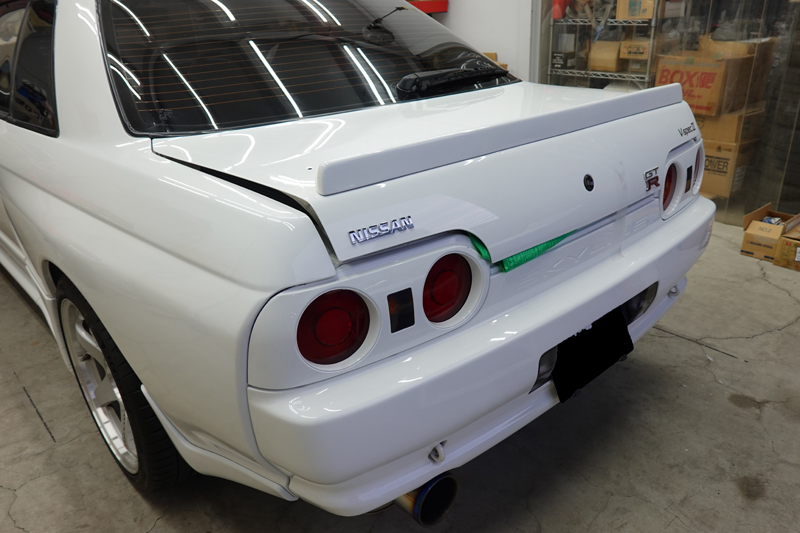 R32GTR 純正リアスポイラー ジャンク品 - 外装、エアロパーツ