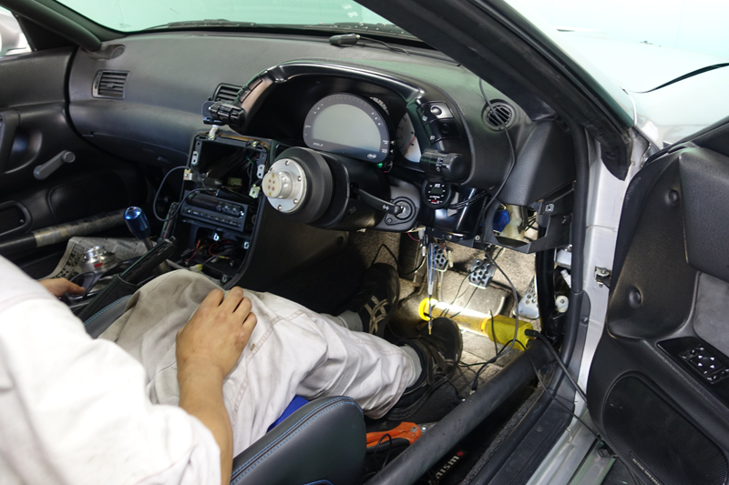 Aimの新型ダッシュロガー取付 | 緑整備センター