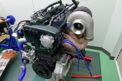 RB2.8L エンジンが完成 サムネイル画像