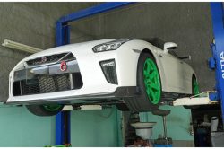 R35GT-RエンドレスブレーキO/Hとハブボルト14mmにサイズ変更 サムネイル画像